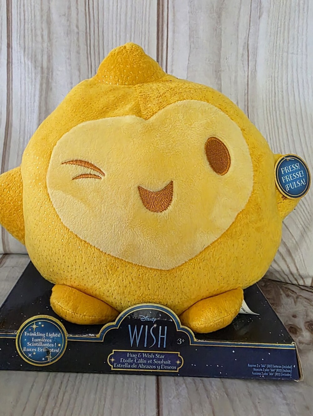 Disney Hug & Wish Star Plush Stuffed Toy Twinkling Lights 9 Inch New